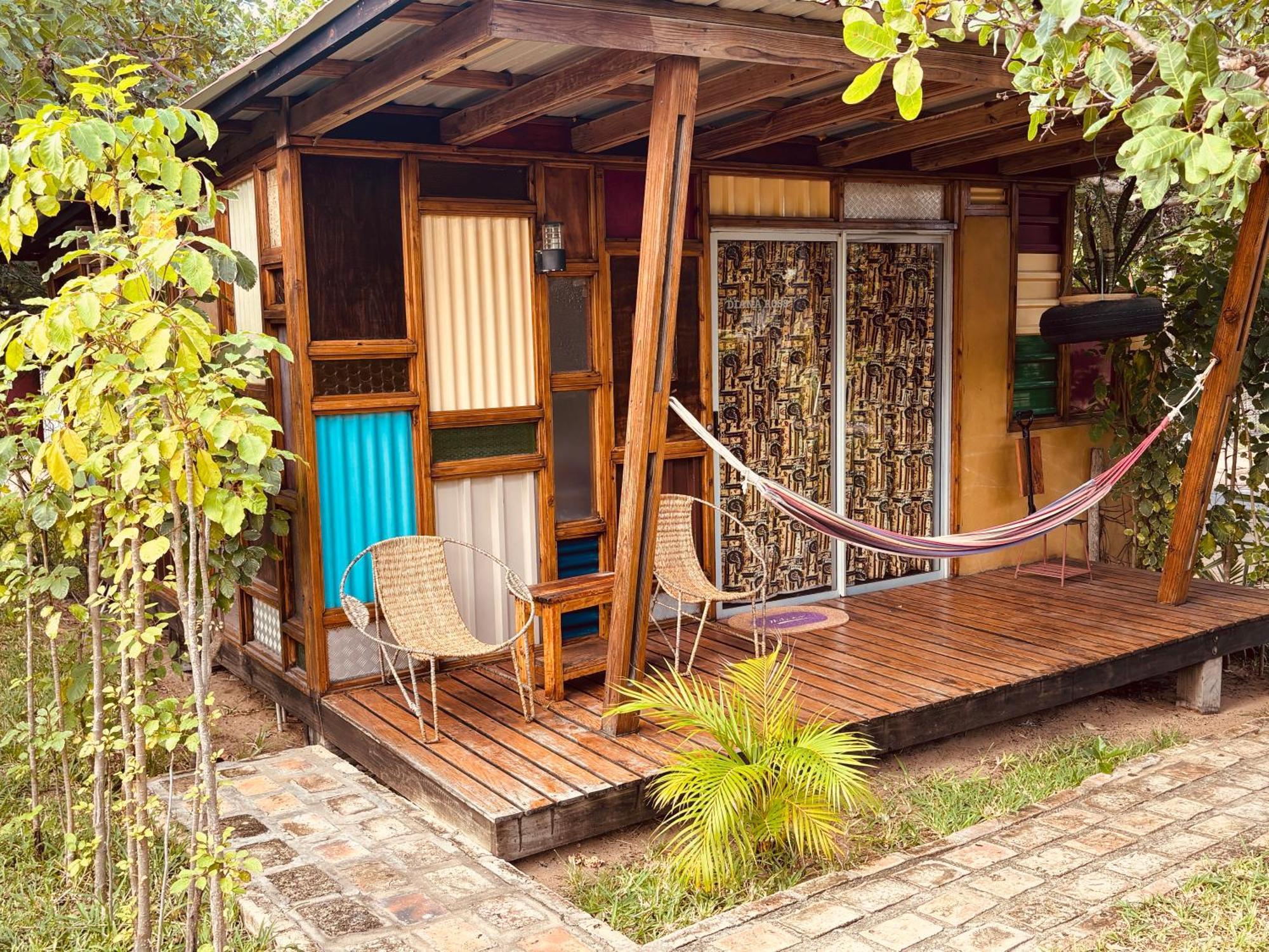 Mozambeat Motel Praia do Tofo Exterior foto